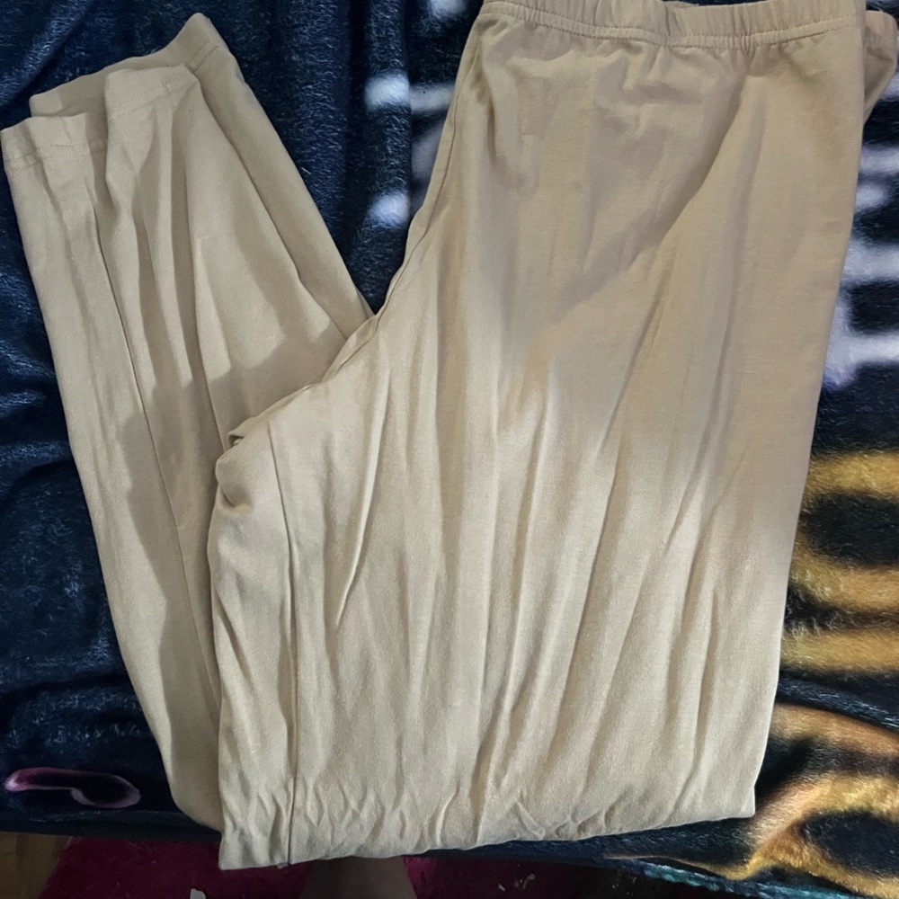 Basic Editions Tan Leggings Relaxed Fit